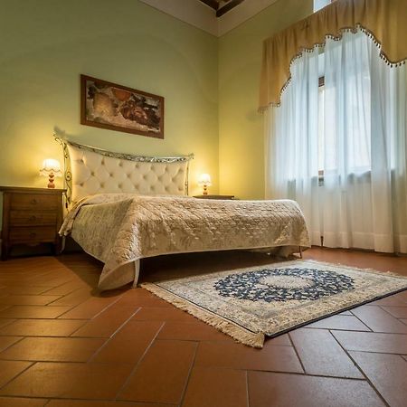 Luxury Apartment Piazza Grande Montepulciano Exterior photo