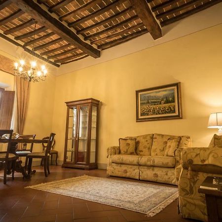 Luxury Apartment Piazza Grande Montepulciano Exterior photo