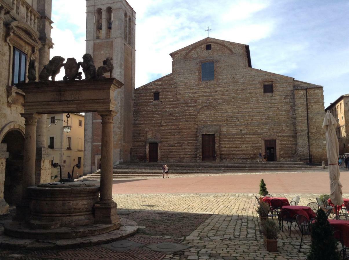 Luxury Apartment Piazza Grande Montepulciano Exterior photo