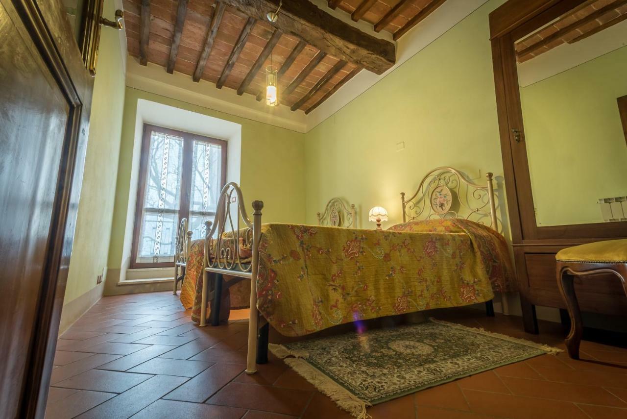 Luxury Apartment Piazza Grande Montepulciano Exterior photo