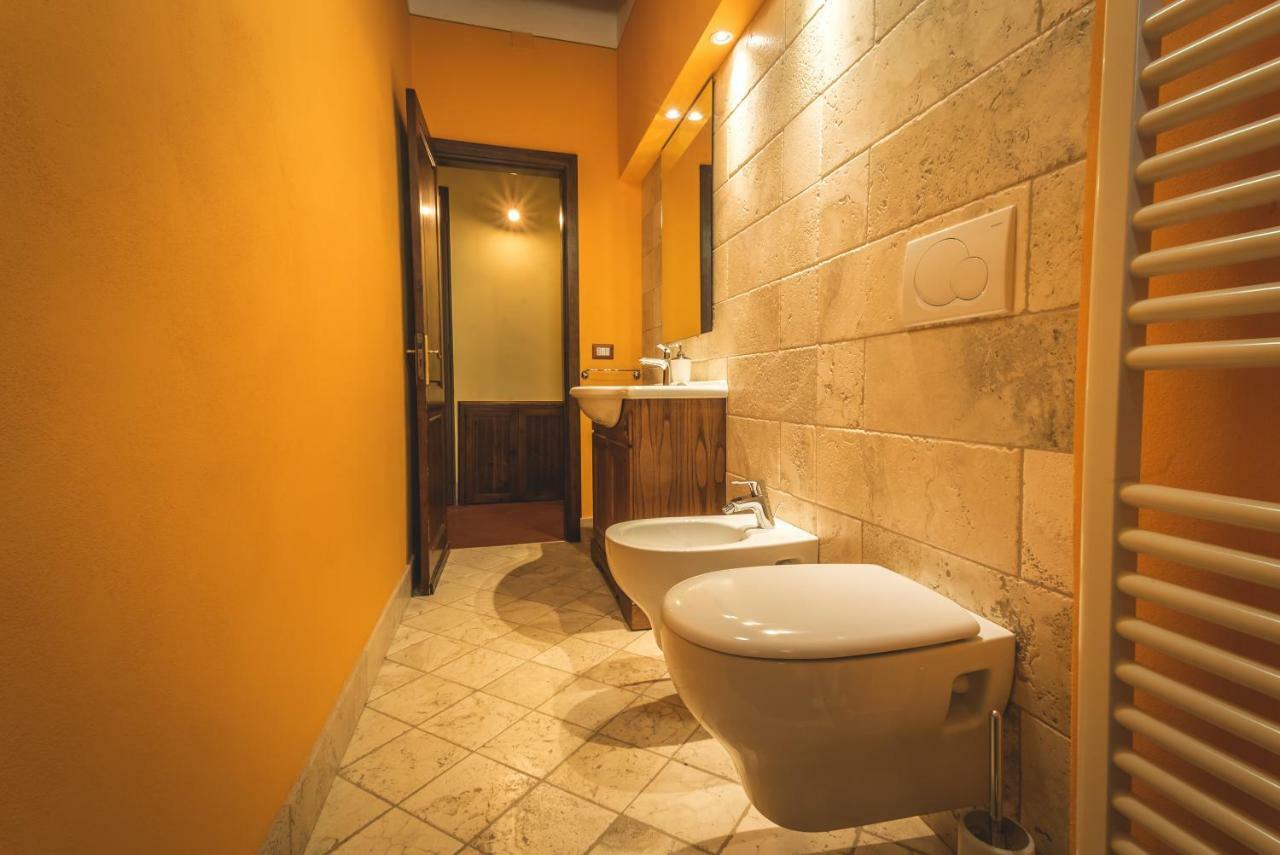 Luxury Apartment Piazza Grande Montepulciano Exterior photo